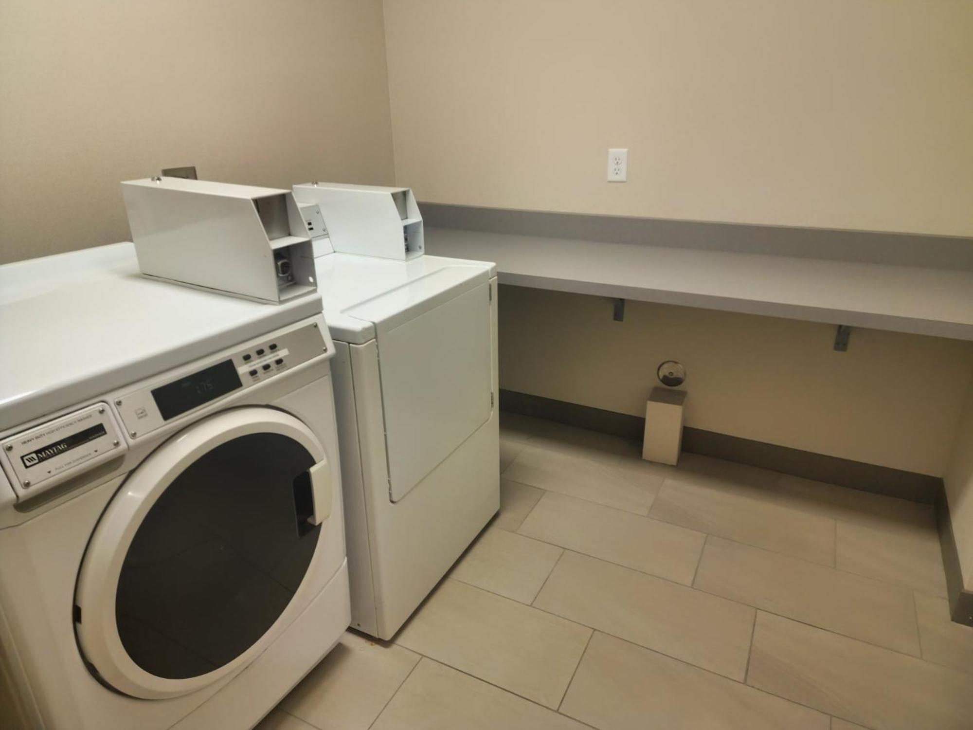 Holiday Inn Express Hotel & Suites Idaho Falls By Ihg Eksteriør bilde